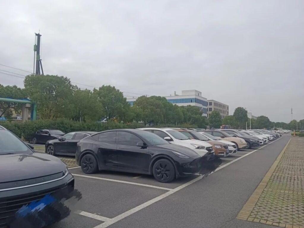 哪吒汽车,救得活吗?丨调查