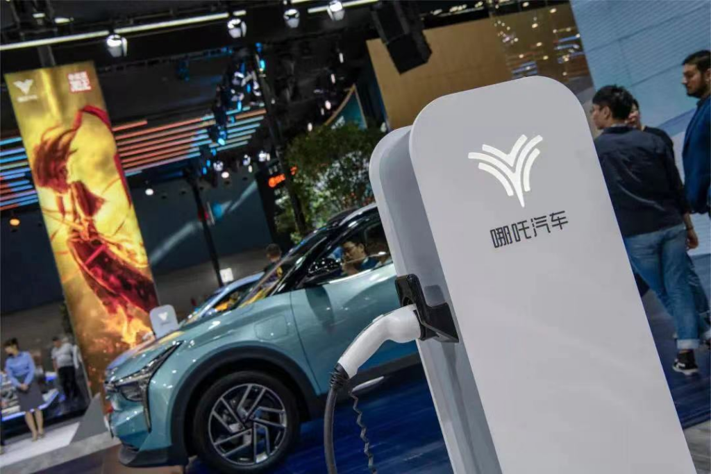 哪吒汽车,救得活吗?丨调查
